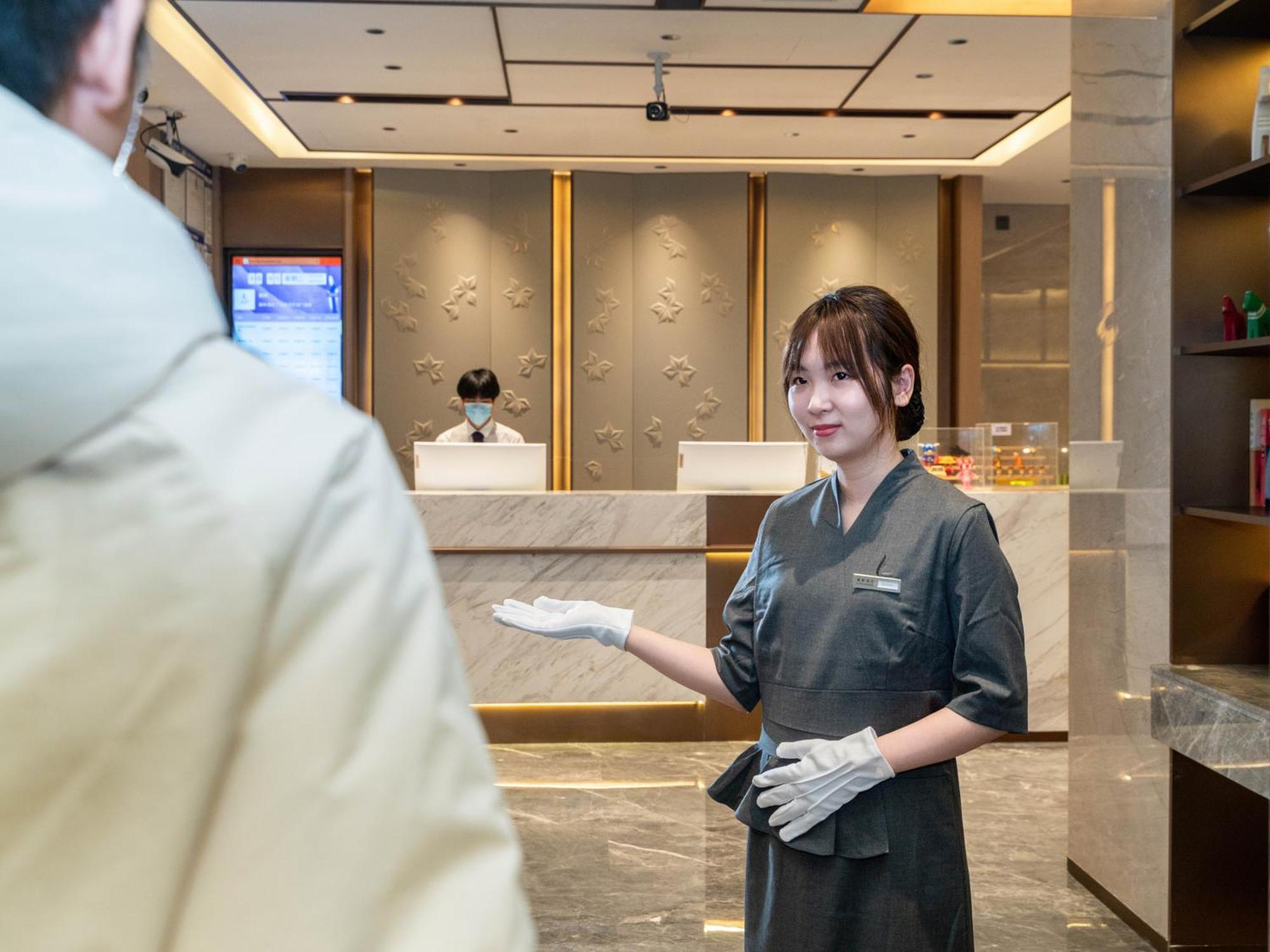 Lavande Hotel Guangzhou Tianhe Zhengjia Plaza Exterior foto