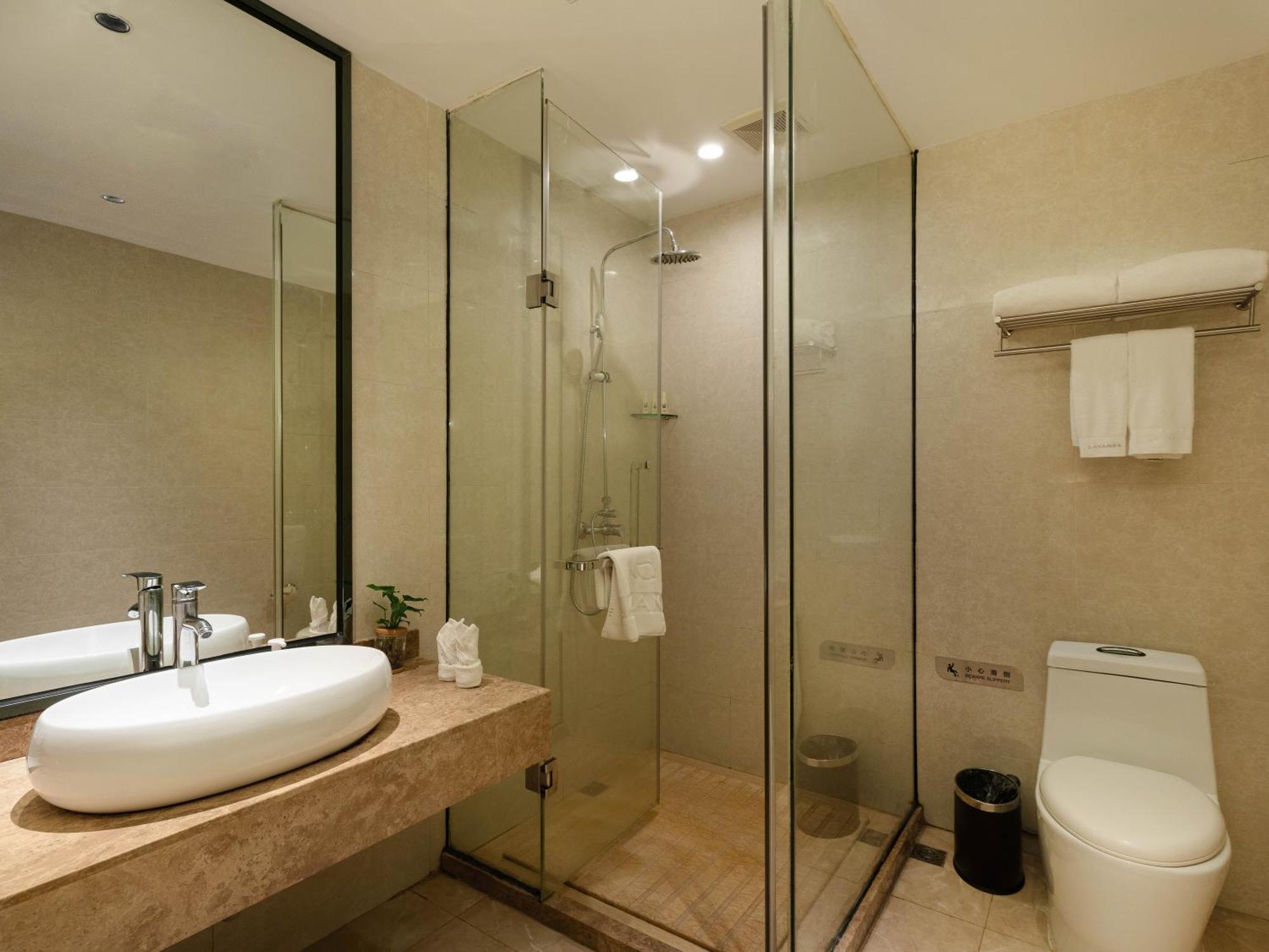 Lavande Hotel Guangzhou Tianhe Zhengjia Plaza Exterior foto